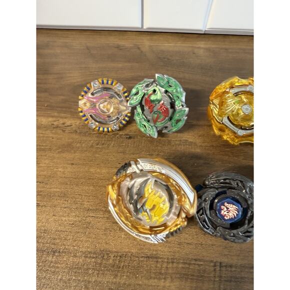 11 Beyblades for beginners or collectors - READ - Picture 8 of 8